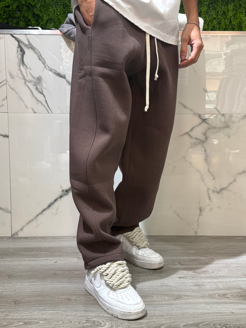 Panta tuta fondo ampio marrone