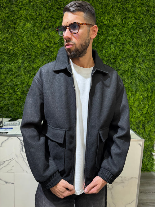 Giacca in panno crop tasconato nero
