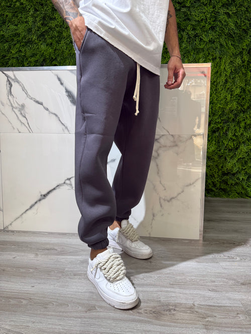 Pantalone tuta grigio piombo polsino riccio